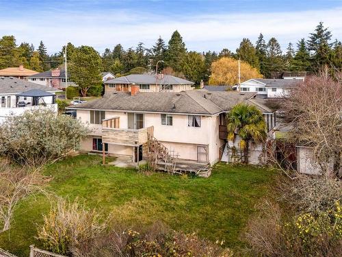 3950 Cherrilee Cres, Saanich, BC 