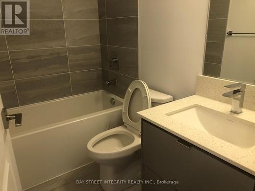 2603 - 30 Elm Drive, Mississauga, ON - Indoor Photo Showing Bathroom