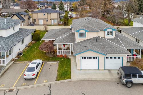 28-1120 Guisachan Road, Kelowna, BC - Outdoor