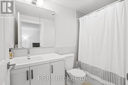 307 - 2 Old Mill Drive, Toronto, ON - Indoor Photo Showing Bathroom