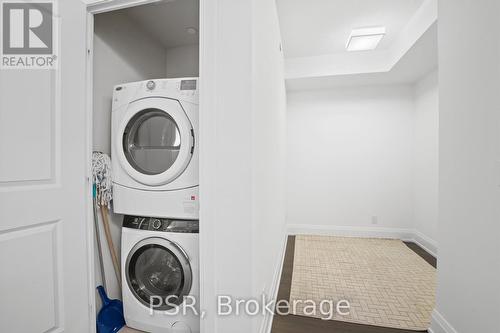 307 - 2 Old Mill Drive, Toronto, ON - Indoor Photo Showing Laundry Room