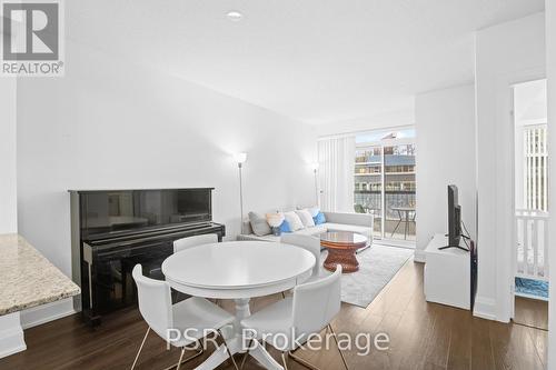 307 - 2 Old Mill Drive, Toronto, ON - Indoor Photo Showing Dining Room