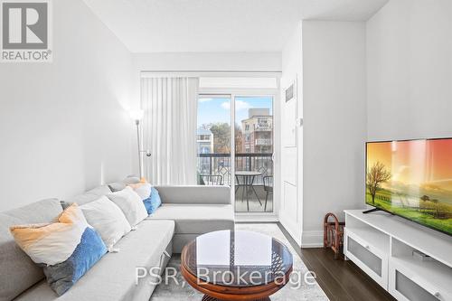 307 - 2 Old Mill Drive, Toronto, ON - Indoor Photo Showing Living Room