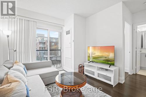 307 - 2 Old Mill Drive, Toronto, ON - Indoor Photo Showing Living Room