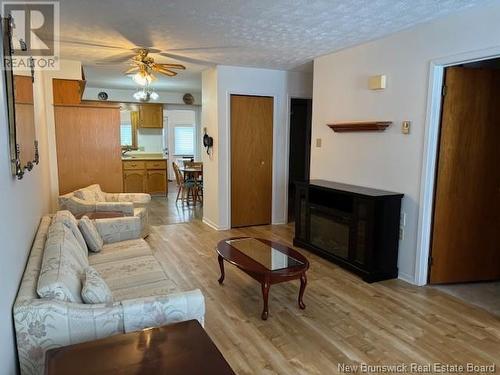 44 Wallace Court, Sussex, NB - Indoor Photo Showing Living Room