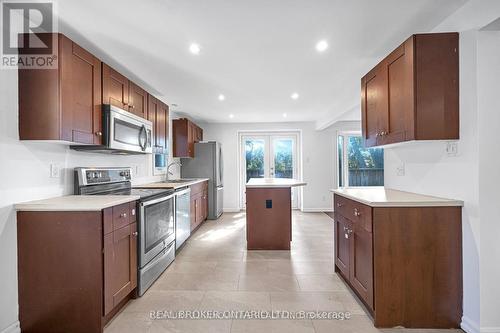 63 Wheatfield Crescent, Kitchener, ON - Indoor Photo Showing Kitchen