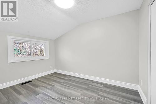 18 Palmer Road, Hamilton, ON - Indoor Photo Showing Other Room