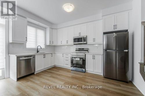 70 - 120 Court Drive, Brant, ON - Indoor Photo Showing Kitchen