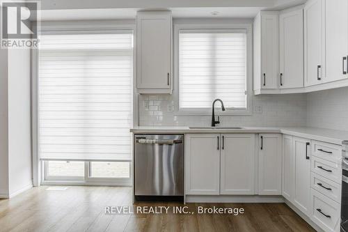 70 - 120 Court Drive, Brant, ON - Indoor Photo Showing Kitchen