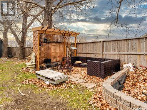 122 Hawkes Bay, Regina, SK - Outdoor