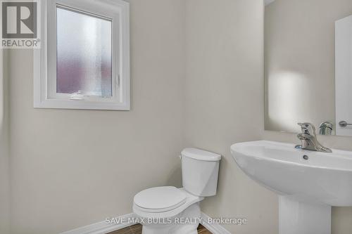 109 Alicia Crescent, Thorold, ON - Indoor Photo Showing Bathroom