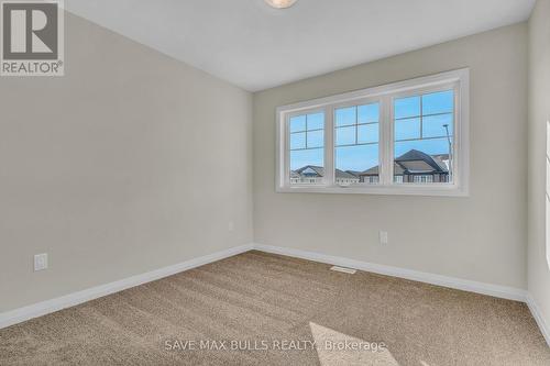 109 Alicia Crescent, Thorold, ON - Indoor Photo Showing Other Room