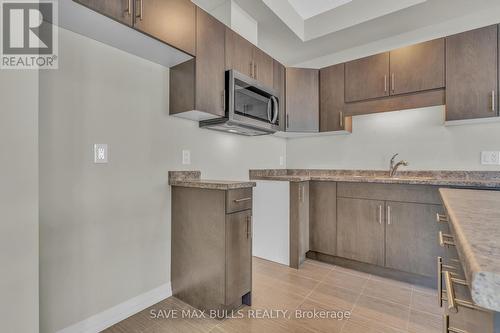 109 Alicia Crescent, Thorold, ON - Indoor Photo Showing Kitchen