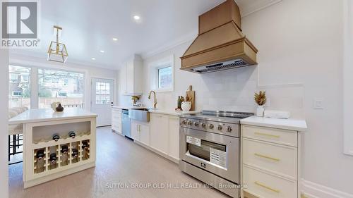 497 Armadale Avenue, Toronto, ON - Indoor Photo Showing Kitchen With Upgraded Kitchen