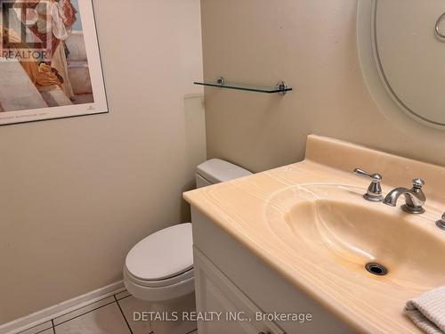 1004 - 3100 Carling Avenue, Ottawa, ON - Indoor Photo Showing Bathroom