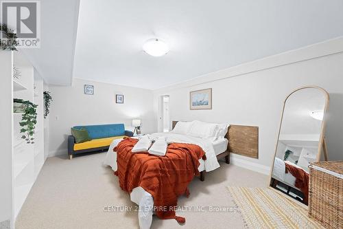 292 Horsham Avenue, Toronto, ON - Indoor Photo Showing Bedroom