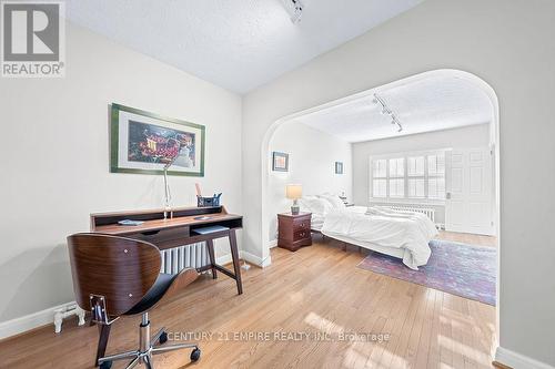 292 Horsham Avenue, Toronto, ON - Indoor Photo Showing Bedroom