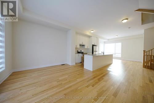 3097 Meadowridge Drive, Oakville, ON - Indoor Photo Showing Kitchen