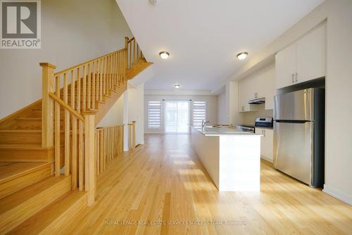 3097 Meadowridge Drive, Oakville, ON - Indoor Photo Showing Kitchen