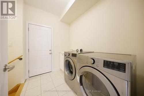 3097 Meadowridge Drive, Oakville, ON - Indoor Photo Showing Laundry Room