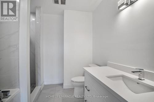 4619 Second Avenue, Niagara Falls, ON - Indoor Photo Showing Bathroom