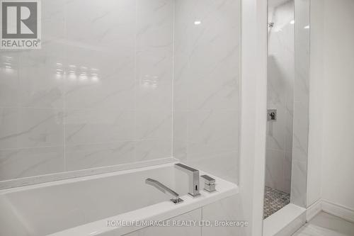 4619 Second Avenue, Niagara Falls, ON - Indoor Photo Showing Bathroom