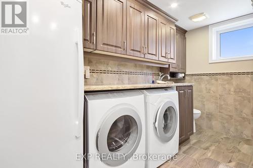 746 St Pierre Road, Russell, ON - Indoor Photo Showing Laundry Room