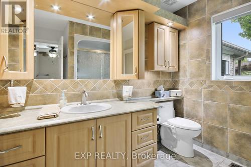 746 St Pierre Road, Russell, ON - Indoor Photo Showing Bathroom