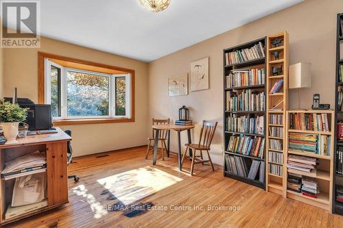 19 Promenade Road, Guelph/Eramosa, ON - Indoor Photo Showing Office