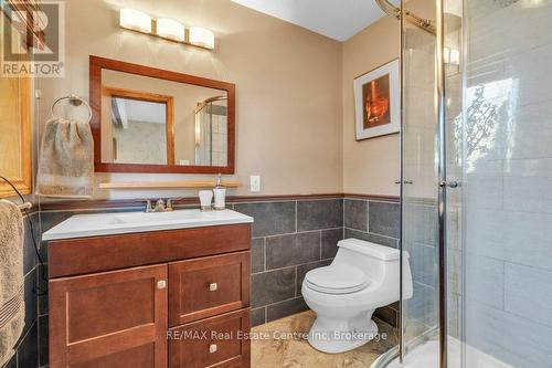 19 Promenade Road, Guelph/Eramosa, ON - Indoor Photo Showing Bathroom