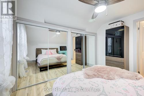 19 Albani Street, Toronto, ON - Indoor Photo Showing Bedroom