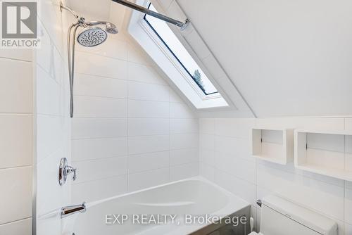 19 Albani Street, Toronto, ON - Indoor Photo Showing Bathroom