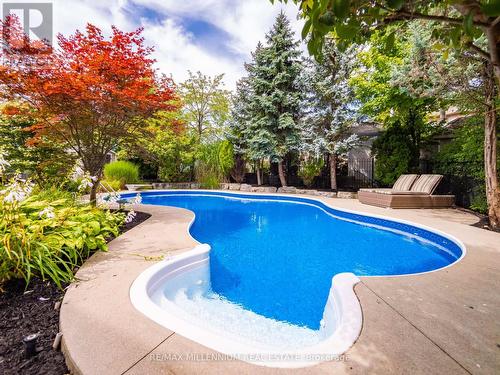 1050 Masters Green, Oakville, ON - Outdoor With In Ground Pool With Deck Patio Veranda With Backyard