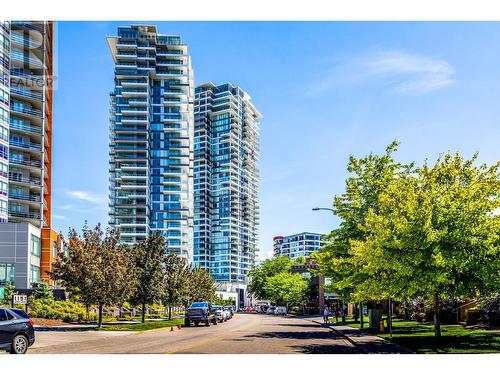 1181 Sunset Drive Unit# 1002, Kelowna, BC - Outdoor With Facade