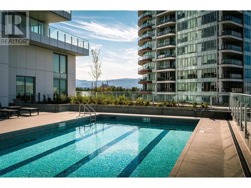 1181 Sunset Drive Unit# 1002, Kelowna, BC - Outdoor With In Ground Pool