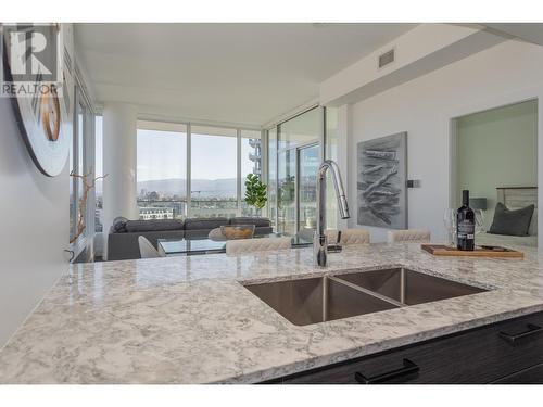 1181 Sunset Drive Unit# 1002, Kelowna, BC - Indoor Photo Showing Kitchen With Double Sink