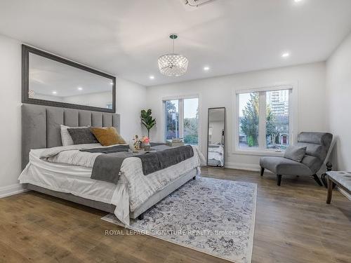 16 Ennismore Pl, Toronto, ON - Indoor Photo Showing Bedroom