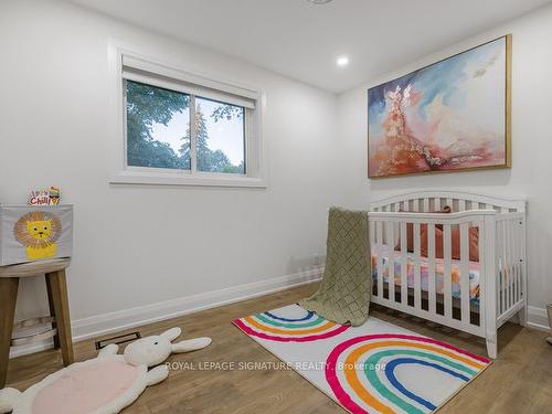 16 Ennismore Pl, Toronto, ON - Indoor Photo Showing Bedroom