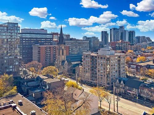 1105-608 Richmond St W, Toronto, ON - Outdoor With View