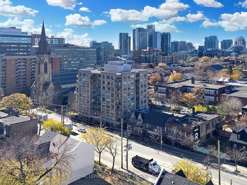 1105-608 Richmond St W, Toronto, ON - Outdoor With View