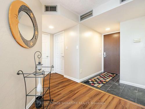 2801-45 Kingsbridge Gardens Circ, Mississauga, ON - Indoor