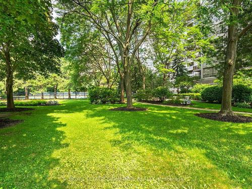 2801-45 Kingsbridge Gardens Circ, Mississauga, ON - Outdoor