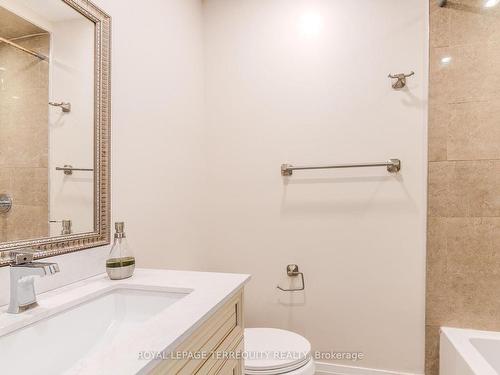 84 Moregate Cres, Brampton, ON - Indoor Photo Showing Bathroom