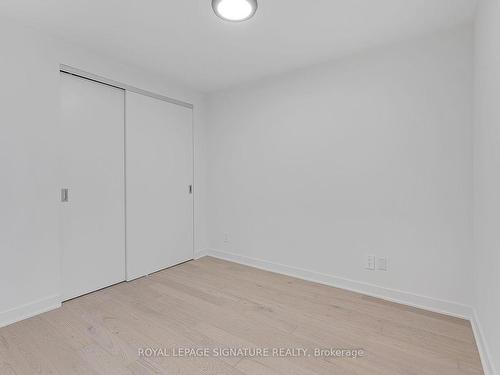 616-2720 Dundas St W, Toronto, ON - Indoor Photo Showing Other Room