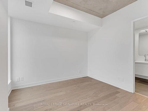 616-2720 Dundas St W, Toronto, ON - Indoor Photo Showing Other Room