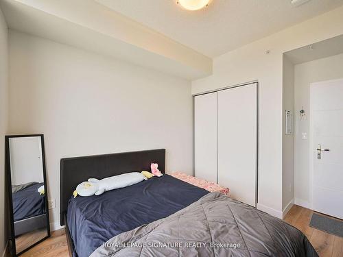 3205-60 Frederick St, Kitchener, ON - Indoor Photo Showing Bedroom