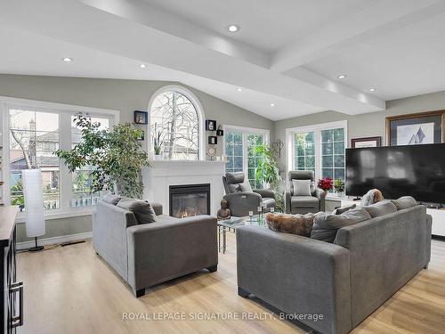 99 Westwinds Dr, London, ON - Indoor Photo Showing Living Room With Fireplace