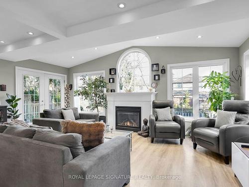 99 Westwinds Dr, London, ON - Indoor Photo Showing Living Room With Fireplace