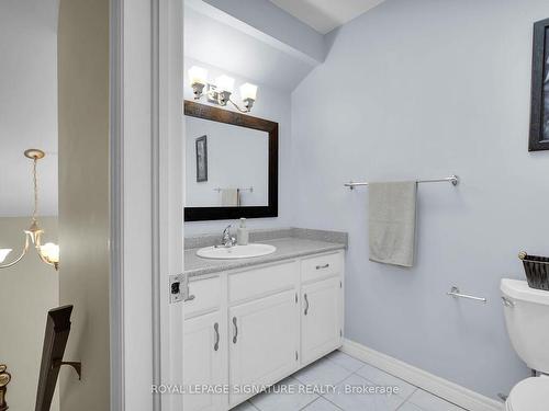 99 Westwinds Dr, London, ON - Indoor Photo Showing Bathroom