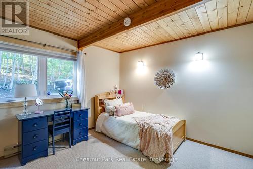 1033 Point Ideal Road, Lake Of Bays (Franklin), ON - Indoor Photo Showing Bedroom